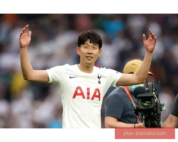 孙兴慜对阵阿森纳上演精彩传射展现全能锋线威力