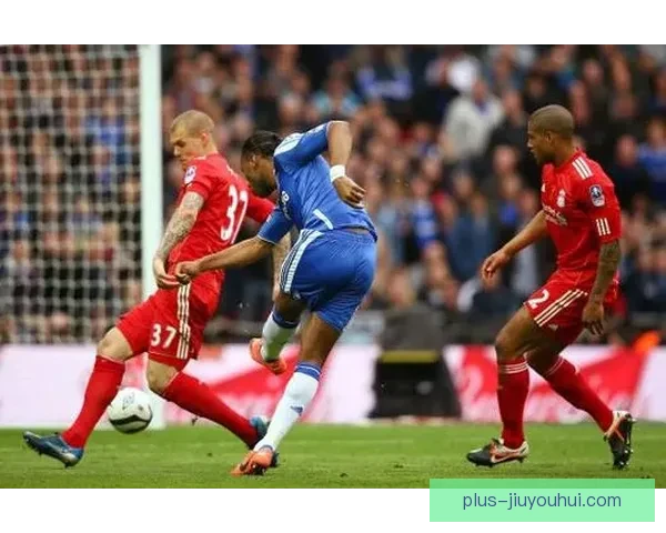 德罗巴欧冠决赛力挽狂澜头球扳平再罚中关键点球夺冠